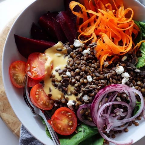 Das Rezept: {{Linsen- und Rote-Bete-Power-Bowl  