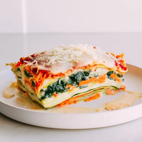 Here are three SEO-optimized ALT image texts for the recipe "Vegetable Lasagna with Budget Ingredients":