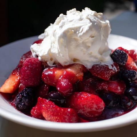 Beerige Kompott mit Sahne